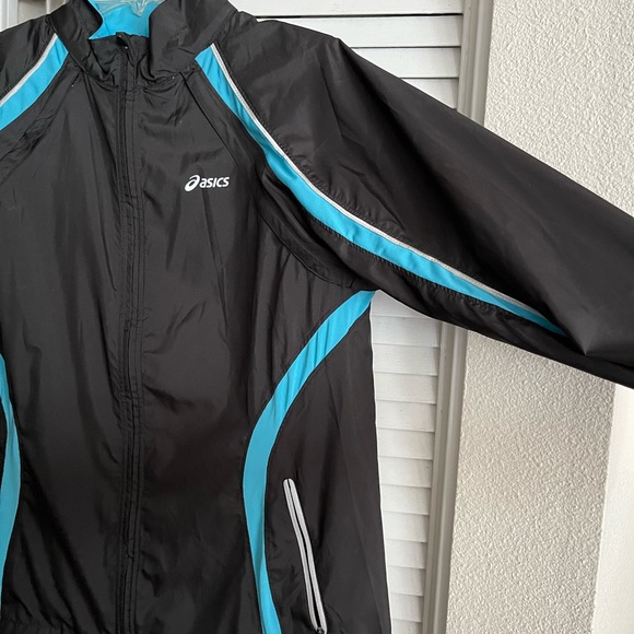 L ASICS running jacket - Picture 7 of 11